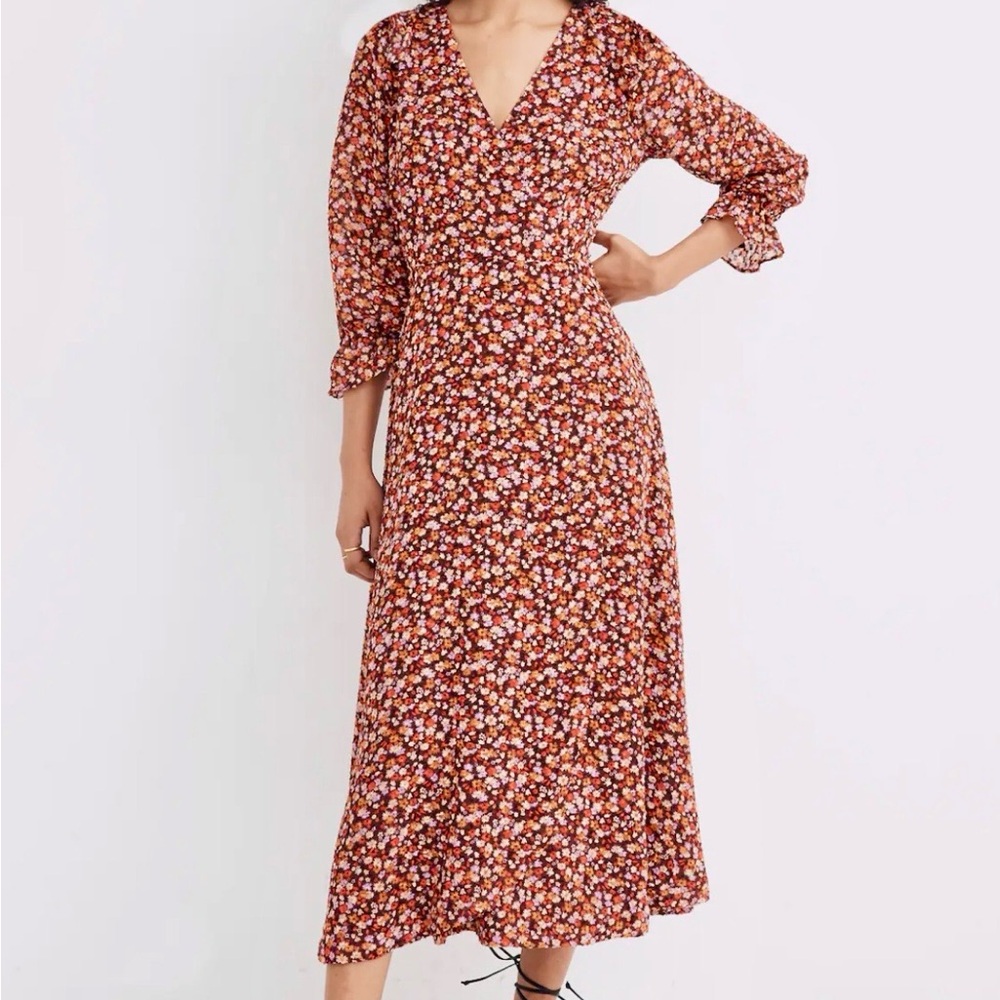 Madewell Long-Sleeve Crossover Midi Dress in Clipdot Spring Prairie